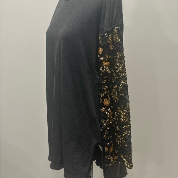 Free People Women’s Oversized Long Sleeve w/Sequins Blouse Black Size Small - Picture 4 of 8
